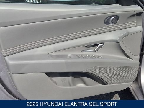 Certified 2025 Hyundai Elantra Sport FWD image 11