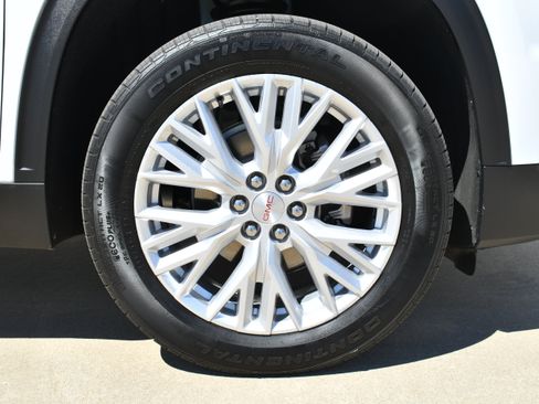 Used 2026 GMC Acadia Elevation w/ Elevation Premium Package FWD image 4