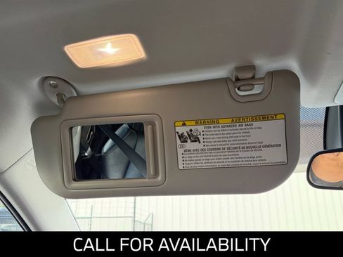 Used 2022 Toyota RAV4 XLE Premium FWD image 31
