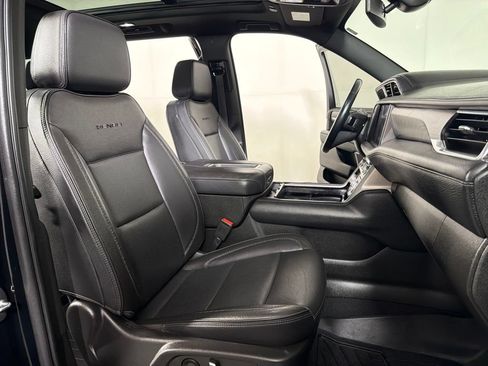 Used 2022 GMC Yukon Denali AWD/4WD image 24