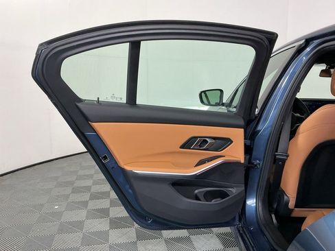 Certified 2025 BMW 330i Sedan w/ M Sport Package RWD image 24