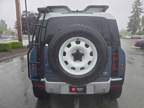 Used 2023 Land Rover Defender 110 SE AWD/4WD image 8