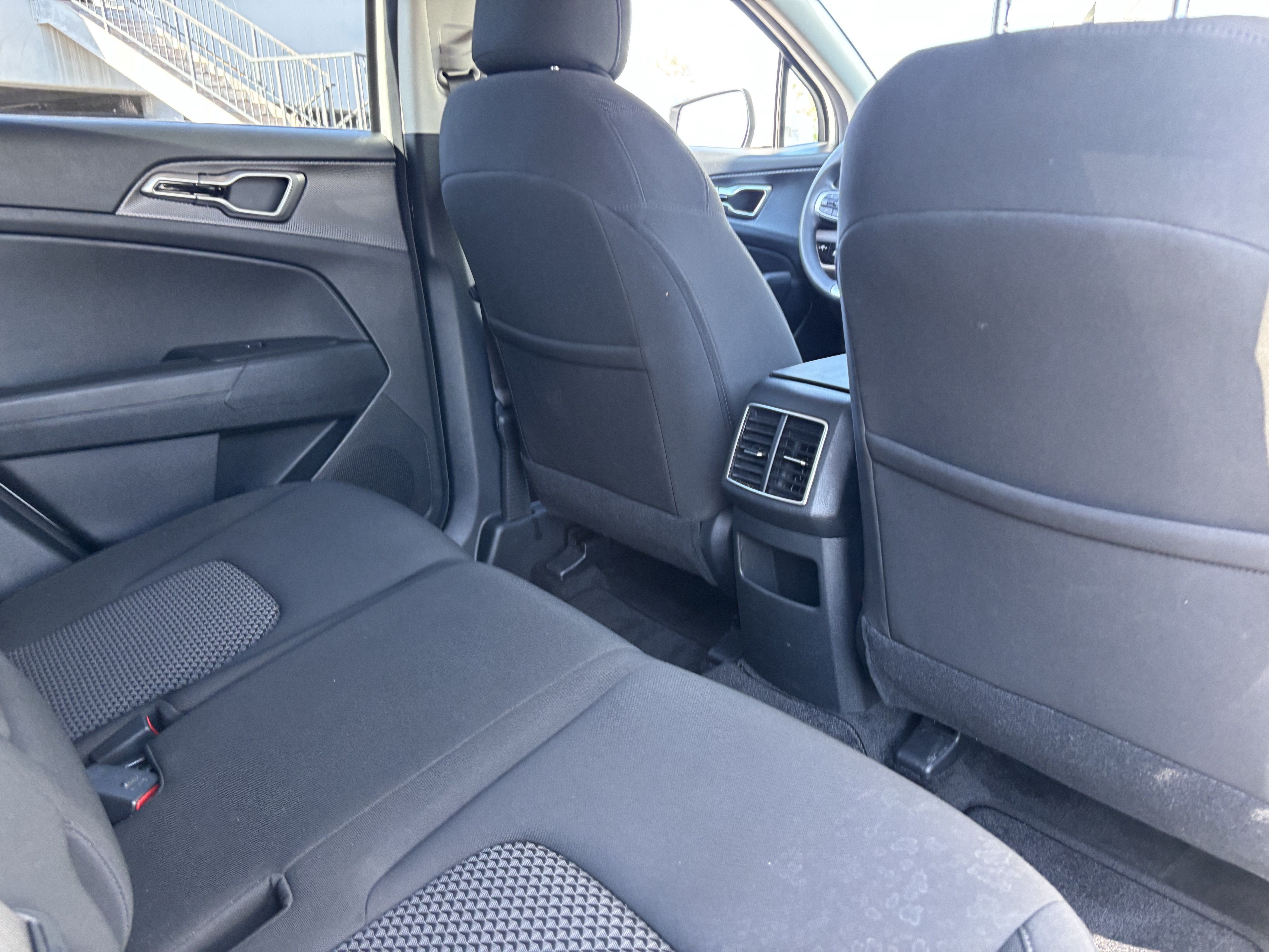Certified 2025 Kia Sportage LX FWD image 11