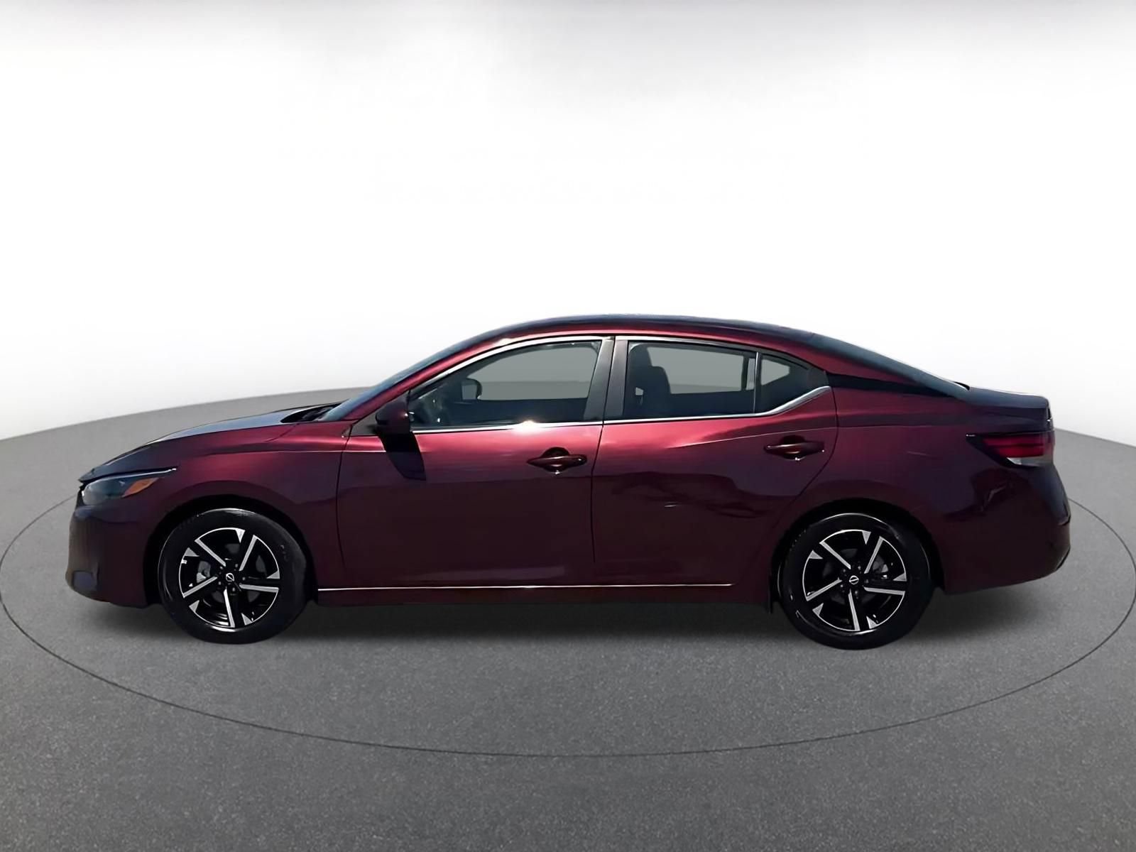Used 2025 Nissan Sentra SV FWD image 7