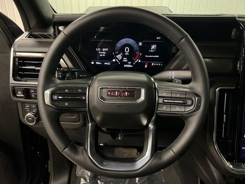 Certified 2025 GMC Yukon Elevation w/ Technology Package AWD/4WD image 20