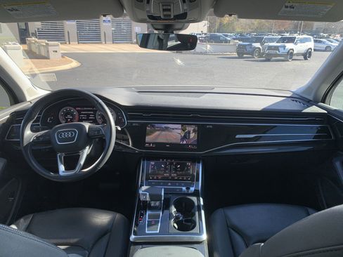 Used 2022 Audi Q7 Premium Plus image 29