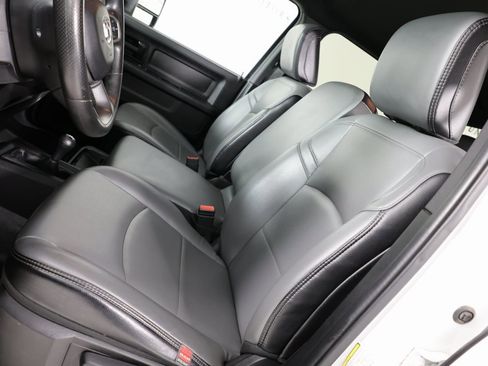 Used 2023 RAM 3500 Tradesman w/ Chrome Appearance Group image 9