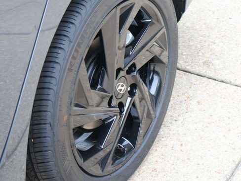 New 2026 Hyundai Elantra Sport FWD image 12