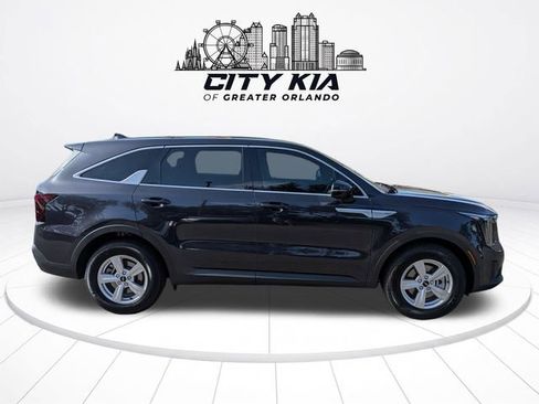 New 2026 Kia Sorento LX FWD image 7