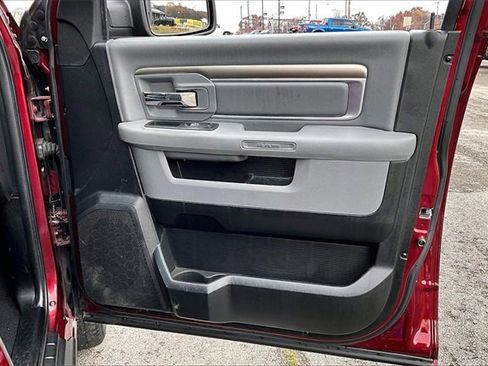 Used 2018 RAM 1500 Big Horn image 25