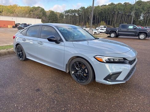 Used 2023 Honda Civic Sport image 5