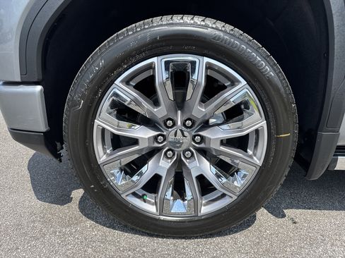 New 2026 GMC Sierra 1500 Denali w/ Denali Reserve Package image 13