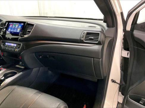 Used 2022 Honda Pilot TrailSport image 13