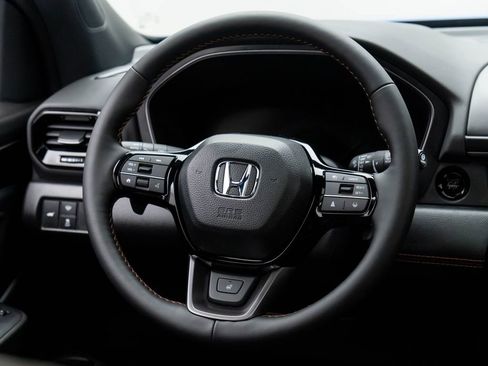 New 2025 Honda Pilot TrailSport image 11