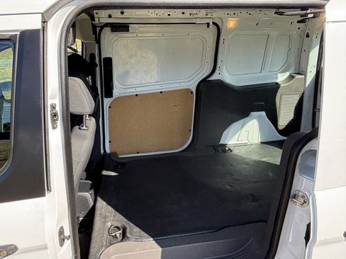 Used 2019 Ford Transit Connect XL image 8