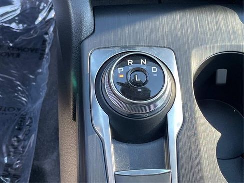 New 2025 Ford Escape SE image 13