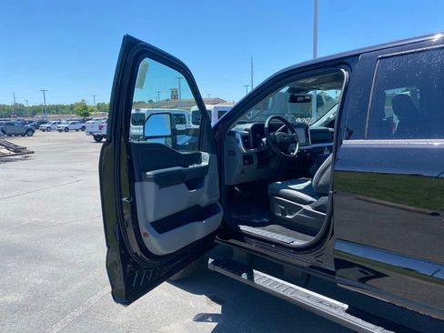 New 2026 Ford F250 XLT w/ XLT Premium Package AWD/4WD image 10