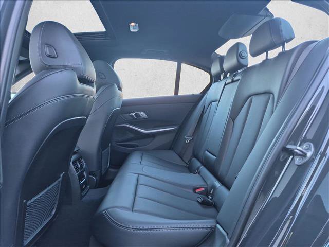 Used 2023 BMW 330i Sedan w/ M Sport Package RWD image 19