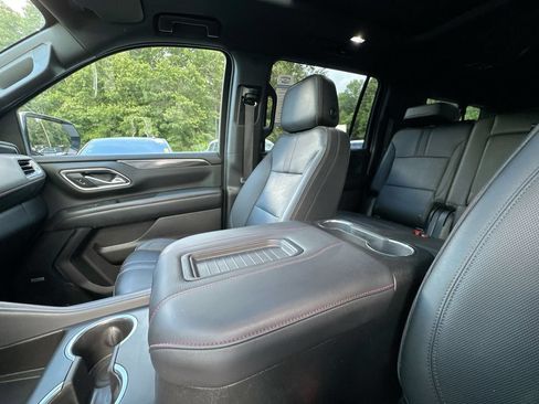 Used 2022 Chevrolet Suburban RST w/ Luxury Package AWD/4WD image 24