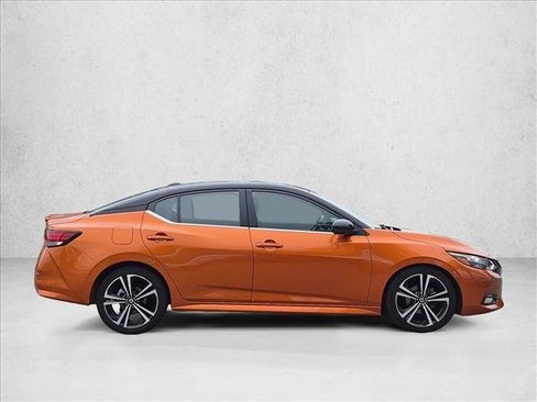 Used 2022 Nissan Sentra SR FWD image 4