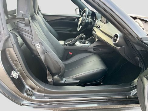 Used 2024 MAZDA MX-5 Miata RF Grand Touring image 29