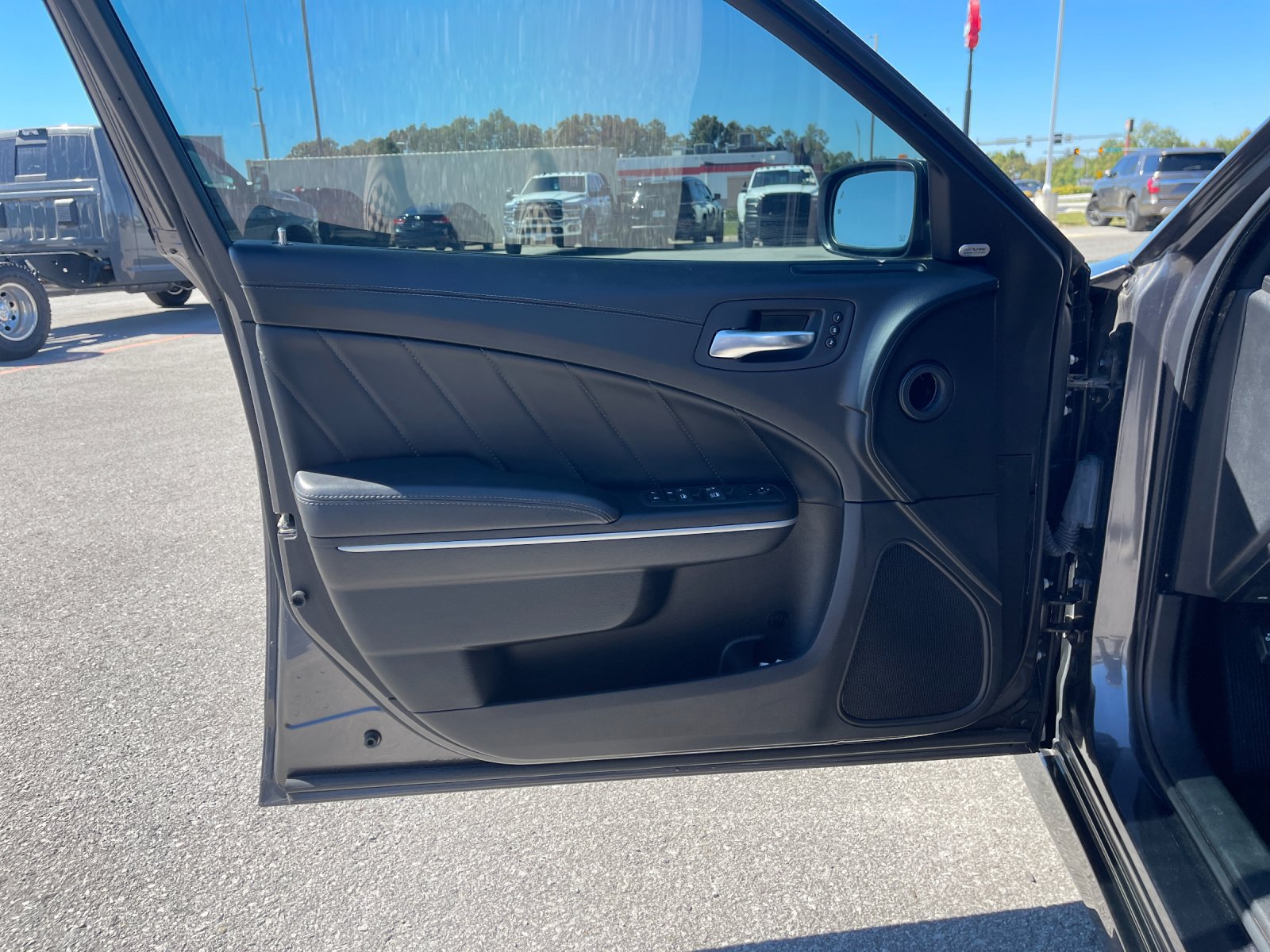 Used 2022 Dodge Charger Scat Pack w/ Plus Group RWD image 12