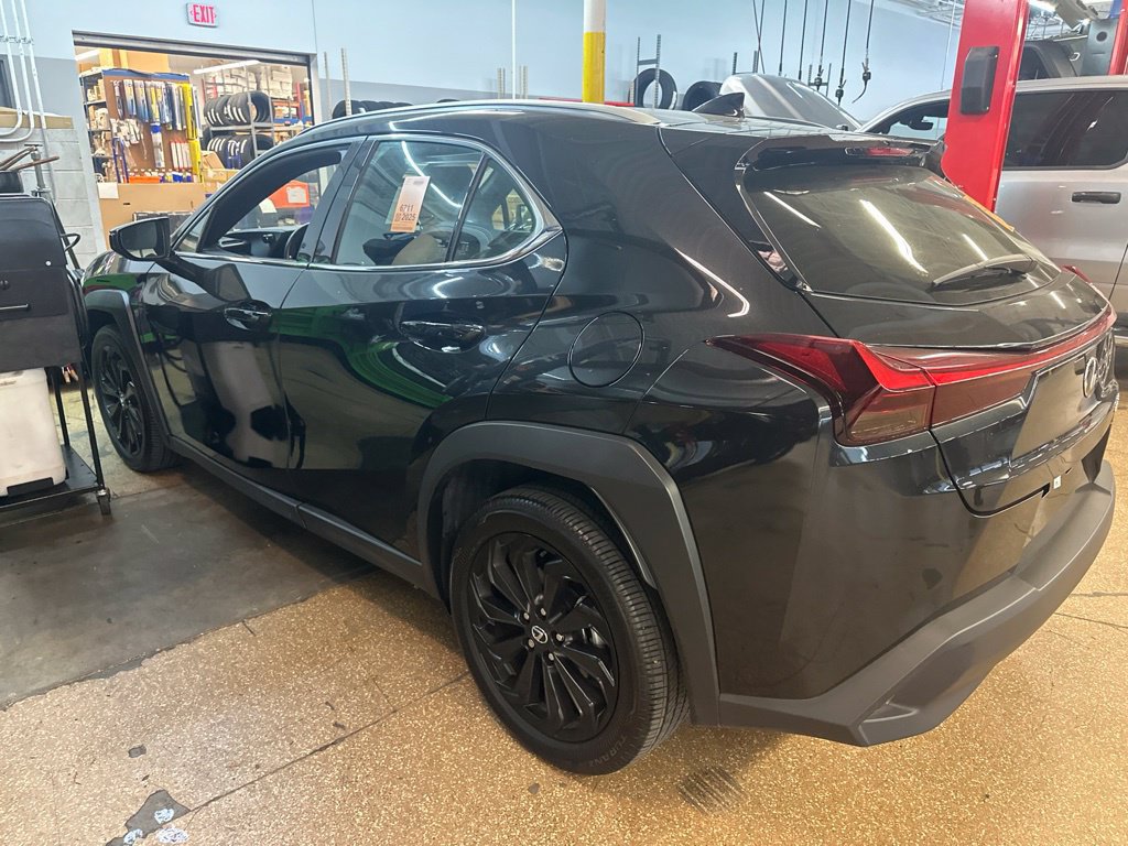 Used 2025 Lexus UX 300h FWD w/ Accessory Package (Z2) image 6