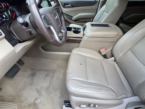 Used 2019 GMC Yukon XL SLT w/ Open Road Package image 8