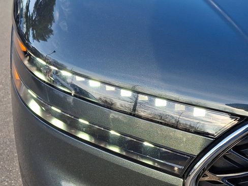 Certified 2023 Genesis G90 3.5T AWD/4WD image 9