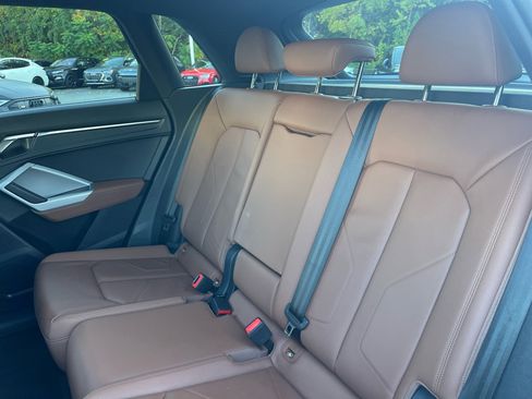 Used 2023 Audi Q3 2.0T Premium w/ Convenience Package image 32