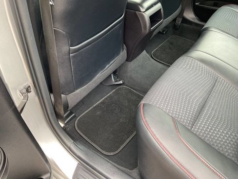 Used 2015 Toyota Camry SE FWD image 29