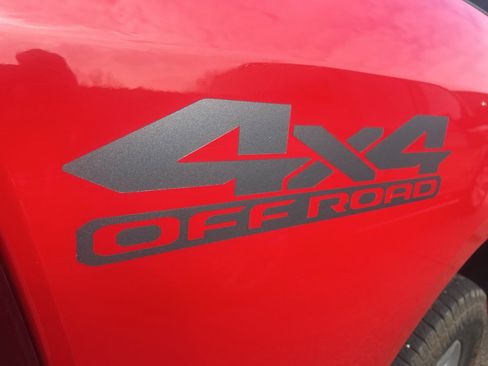 Used 2020 RAM 1500 Classic SLT image 5