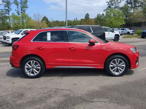 Used 2024 Audi Q3 2.0T Premium AWD/4WD image 3