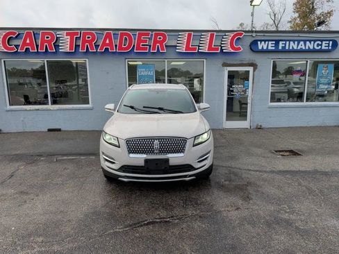 Used 2019 Lincoln MKC Select w/ Select Plus Package FWD image 37