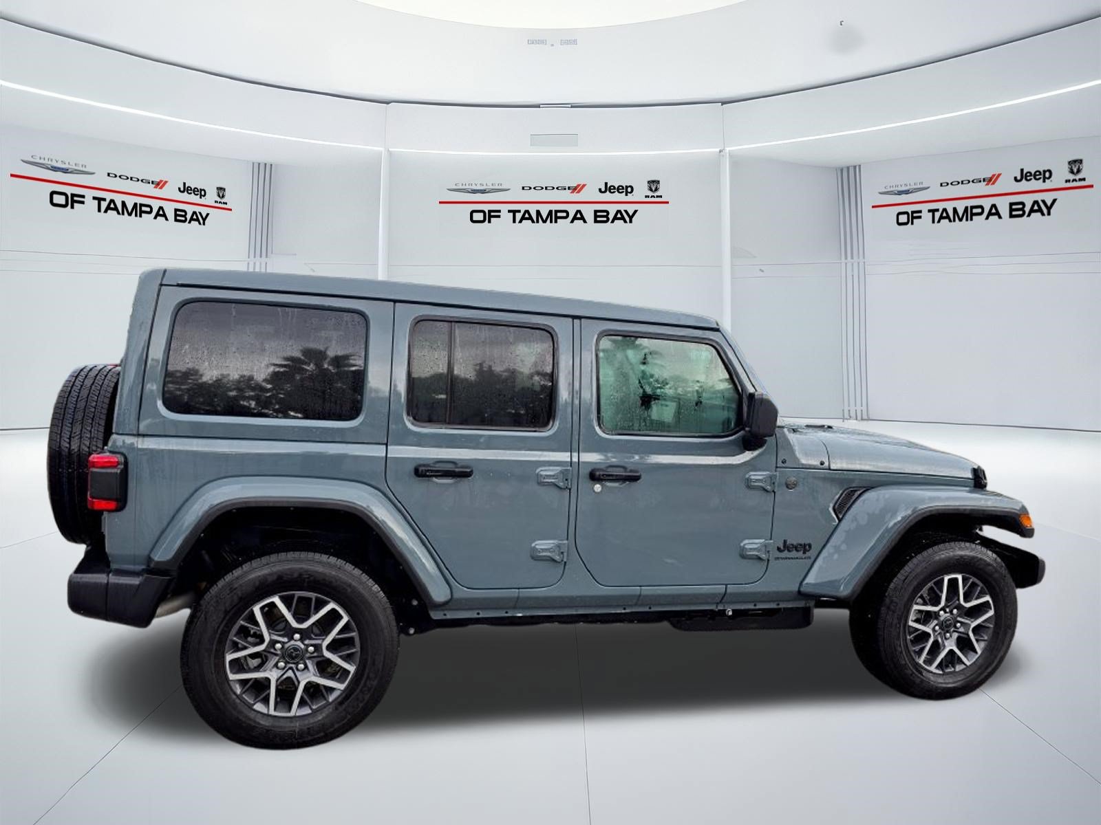 Used 2026 Jeep Wrangler Unlimited Sahara AWD/4WD image 7