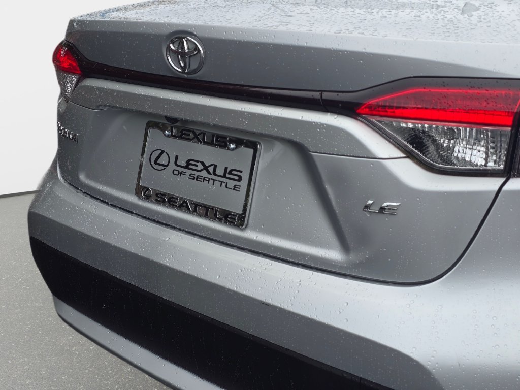 Used 2021 Toyota Corolla LE w/ Carpet Mat Package (TMS) FWD image 14
