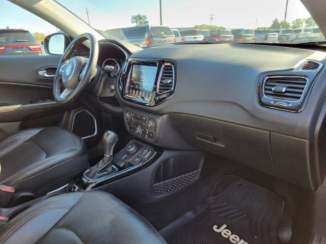 Used 2019 Jeep Compass Limited AWD/4WD image 32