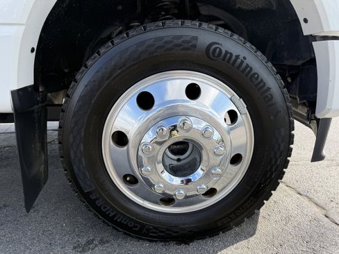 Used 2025 Ford F450 Platinum w/ FX4 Off-Road Package AWD/4WD image 40