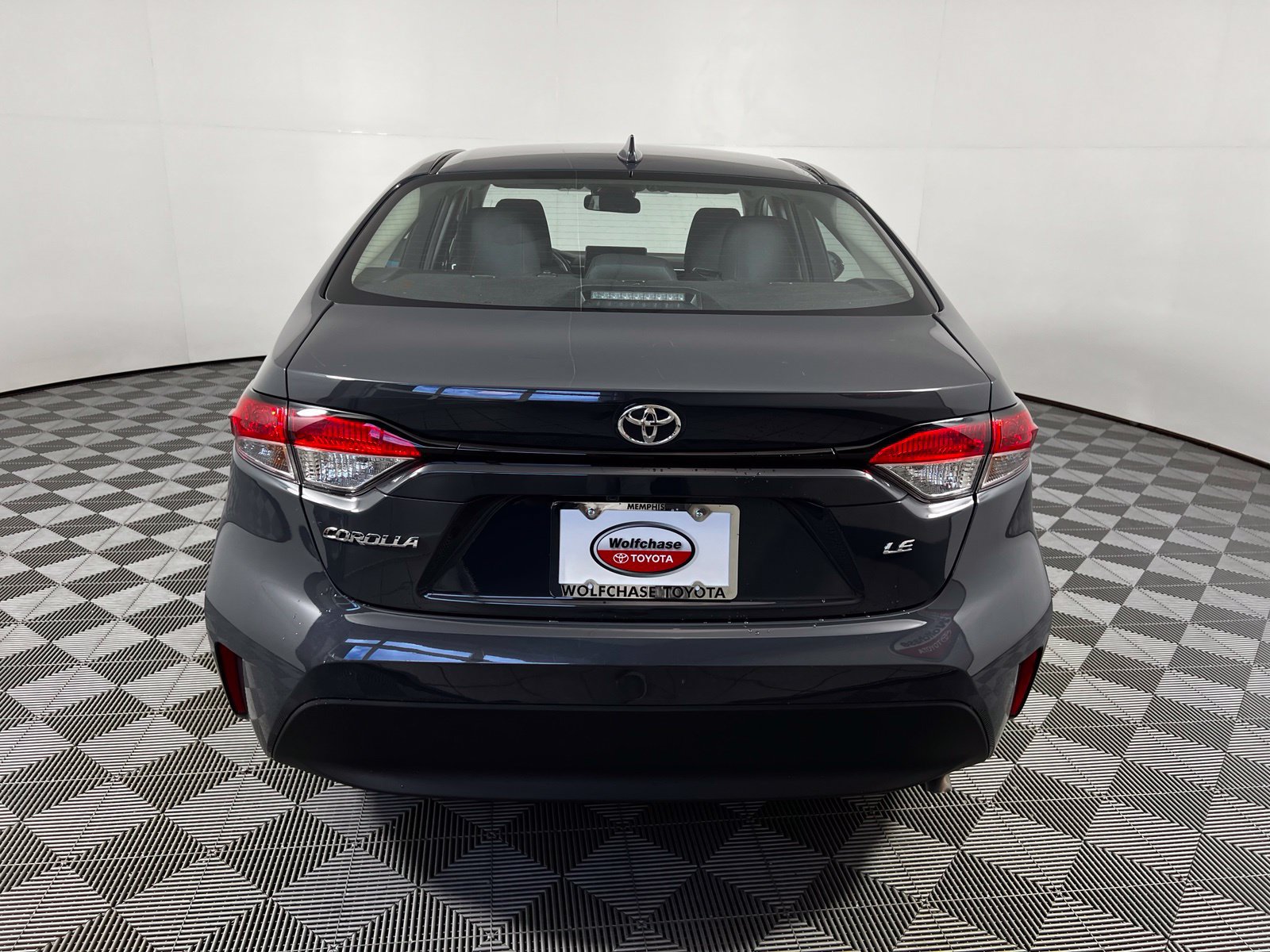 Used 2025 Toyota Corolla LE FWD image 6