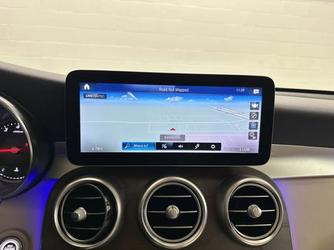 Used 2020 Mercedes-Benz GLC 300 4MATIC image 25