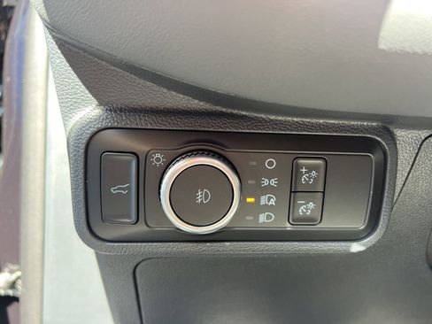 New 2026 Ford Explorer Active RWD image 18