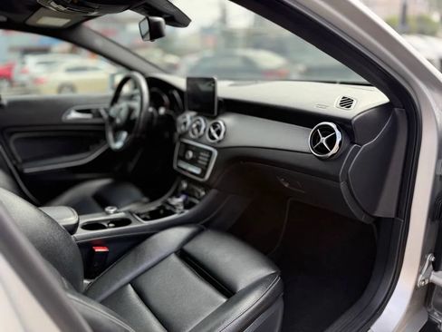 Used 2018 Mercedes-Benz GLA 250 w/ Premium Package image 39