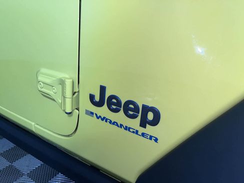 Used 2023 Jeep Wrangler Unlimited w/ Cold Weather Group AWD/4WD image 11