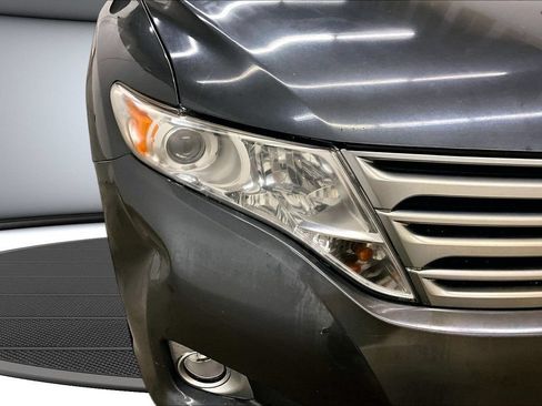 Used 2011 Toyota Venza w/ Premium Pkg #2 FWD image 28