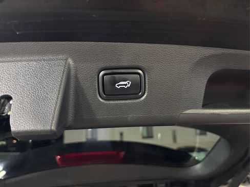 Certified 2022 Kia Telluride SX w/ SX Prestige Package image 14