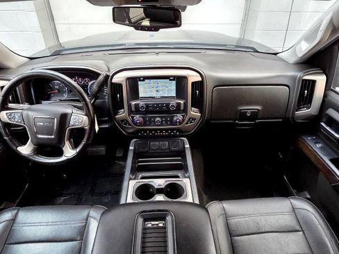 Used 2018 GMC Sierra 1500 Denali w/ Denali Ultimate Package AWD/4WD image 13