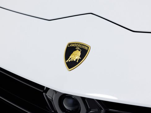 Used 2024 Lamborghini Urus Performante AWD/4WD image 72