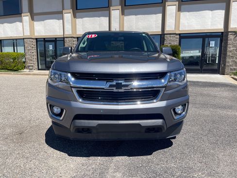 Used 2019 Chevrolet Colorado W/T w/ WT Convenience Package AWD/4WD image 8