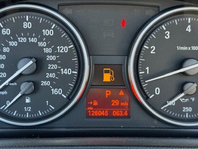 Used 2009 BMW 335i Convertible RWD image 16