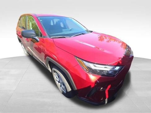 Used 2024 Toyota RAV4 LE AWD/4WD image 7
